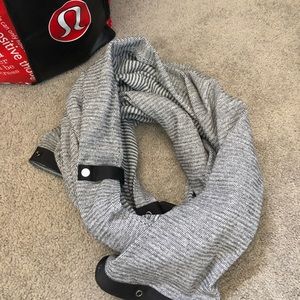 Lululemon supersoft rulu vinyasa wrap/ scarf